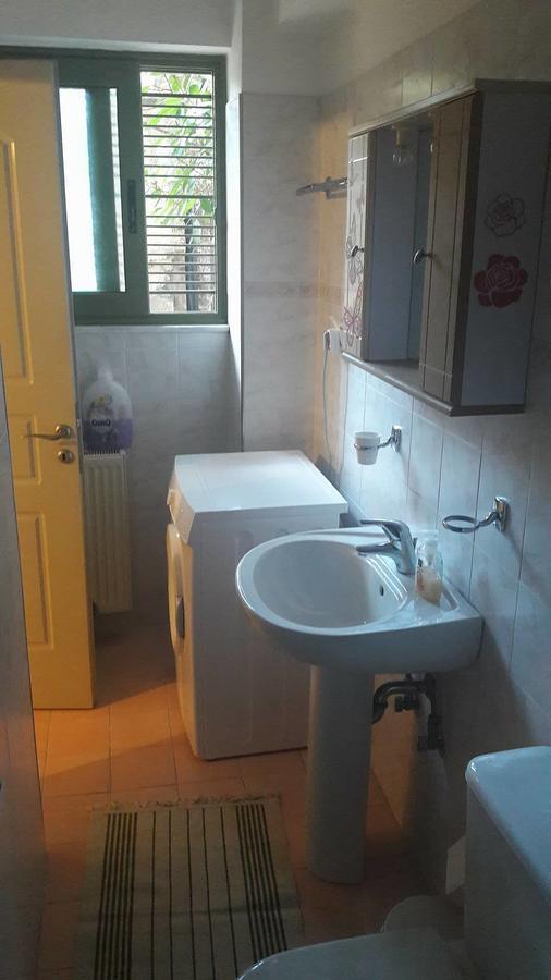 Central Studio - Fully Equiped. Ideal For Couples Patras Buitenkant foto